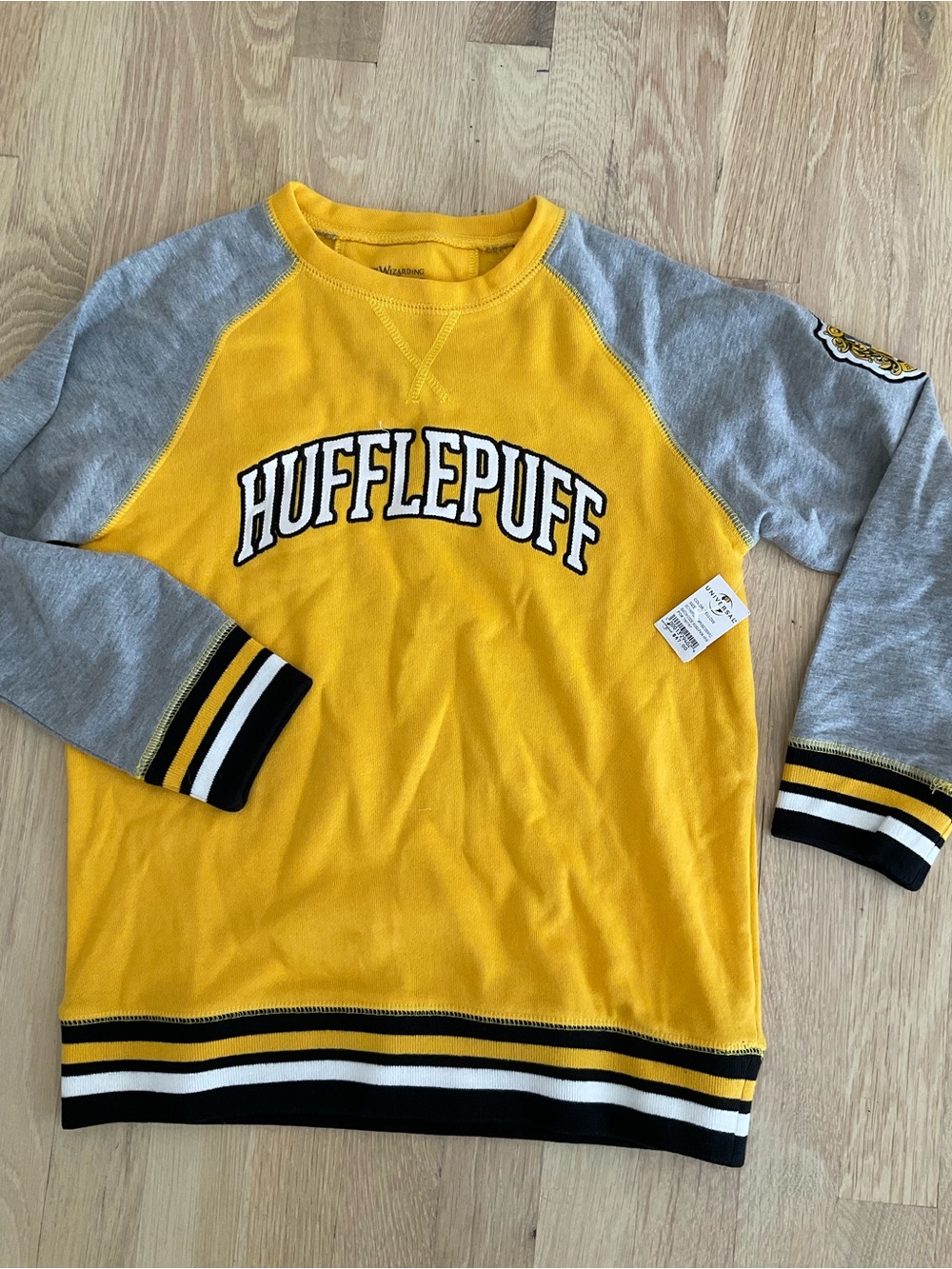 Warner Bros. Hufflepuff Yellow & Gray Raglan Sweatshirt